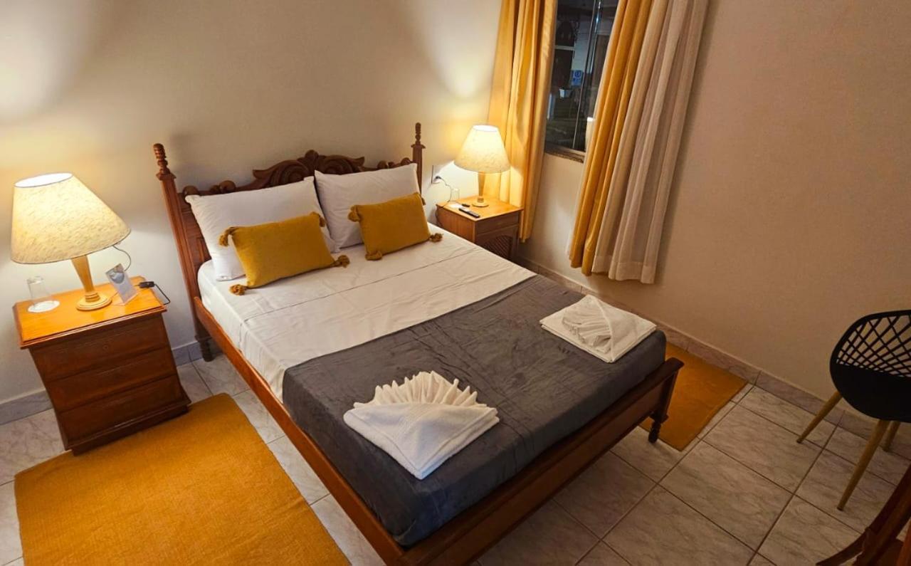 Hotel Barbacena Buitenkant foto